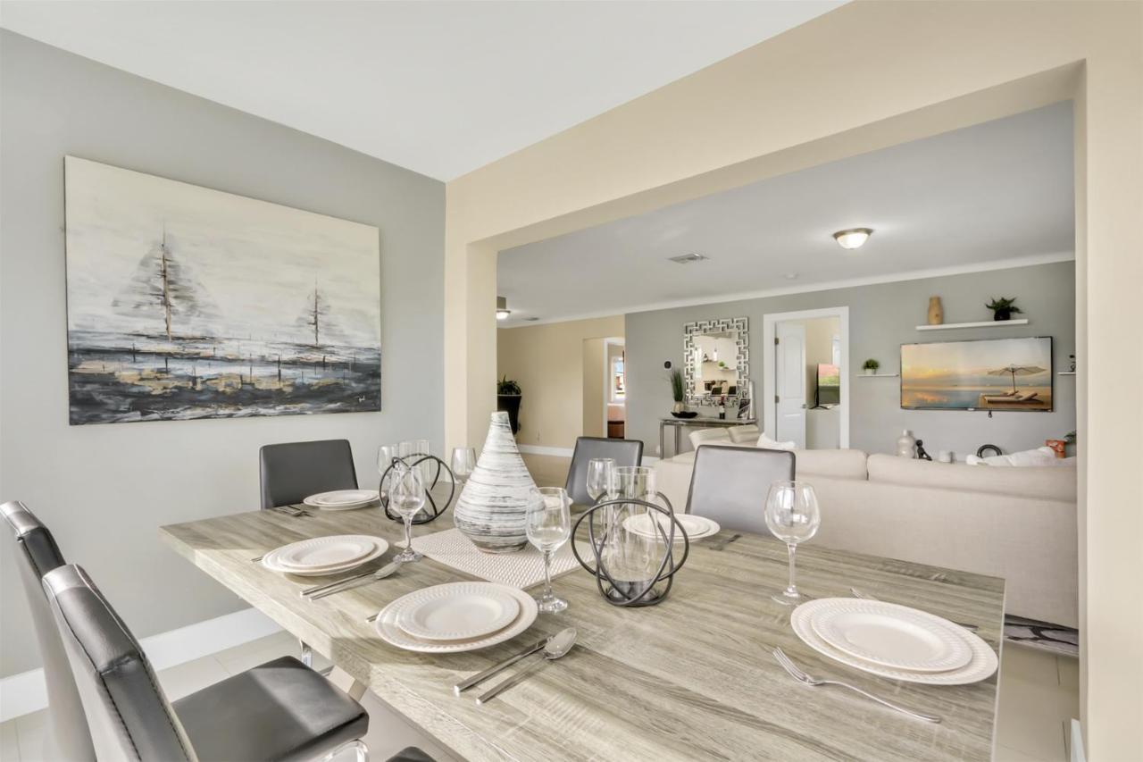 Bright Pompano Beach With Pool Access Экстерьер фото