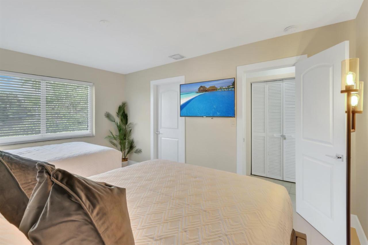 Bright Pompano Beach With Pool Access Экстерьер фото